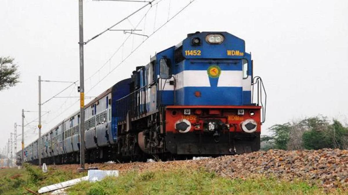 Indian Railways starts work on hydrogen-powered trains; invites bids for new tech