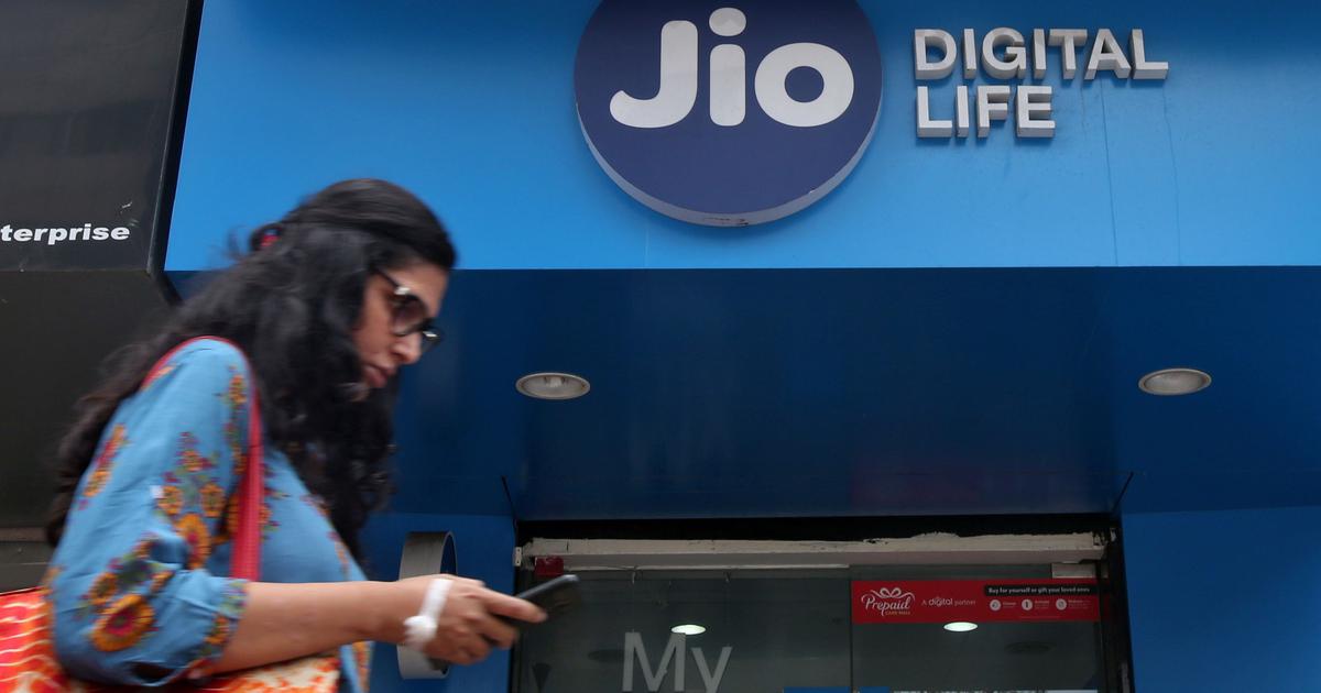 Jio trials HD virtual reality meeting using homegrown 5G NR and 5G core