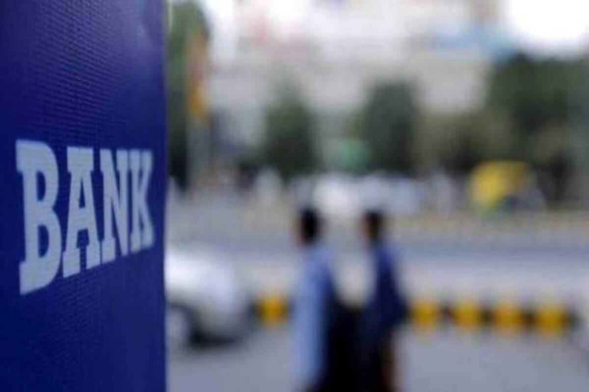 India Ratings maintains stable outlook on banking sector in FY22