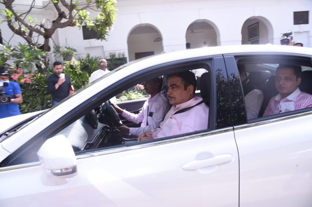 Gadkari rides to Parliament in hydrogen-powered car: Toyota Mirai