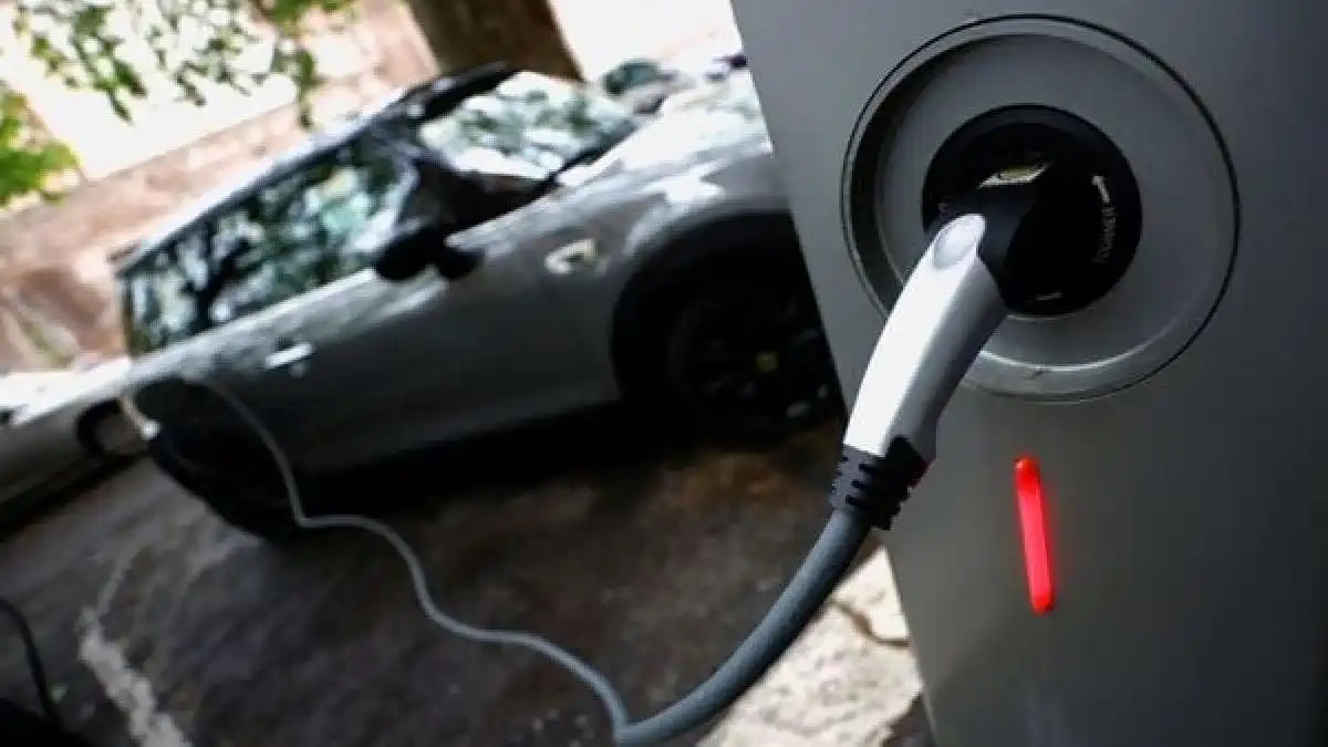 Jio-bp to install EV charging stations at Piramal’s residential projects in Mumbai : US Pioneer Global VC DIFCHQ Riyadh UAE-Singapore Norway Swiss Our Mind