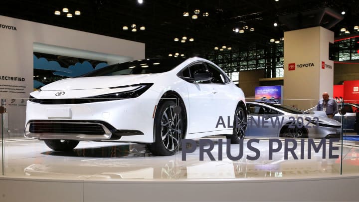 AUTOS Why automakers are turning to hybrids in the middle of the industry’s EV transition: US Pioneer Global VC DIFCHQ Singapore Swiss-Riyadh Norway Our Mind