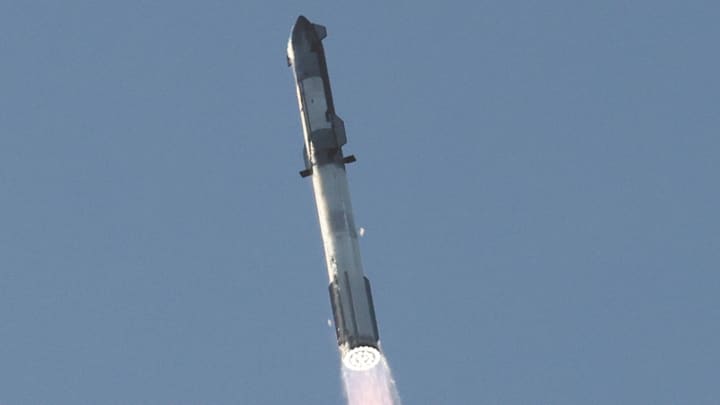 SPACE SpaceX valuation climbs to $180 billion : US Pioneer Global VC DIFCHQ Singapore Swiss-Riyadh Norway Our Mind