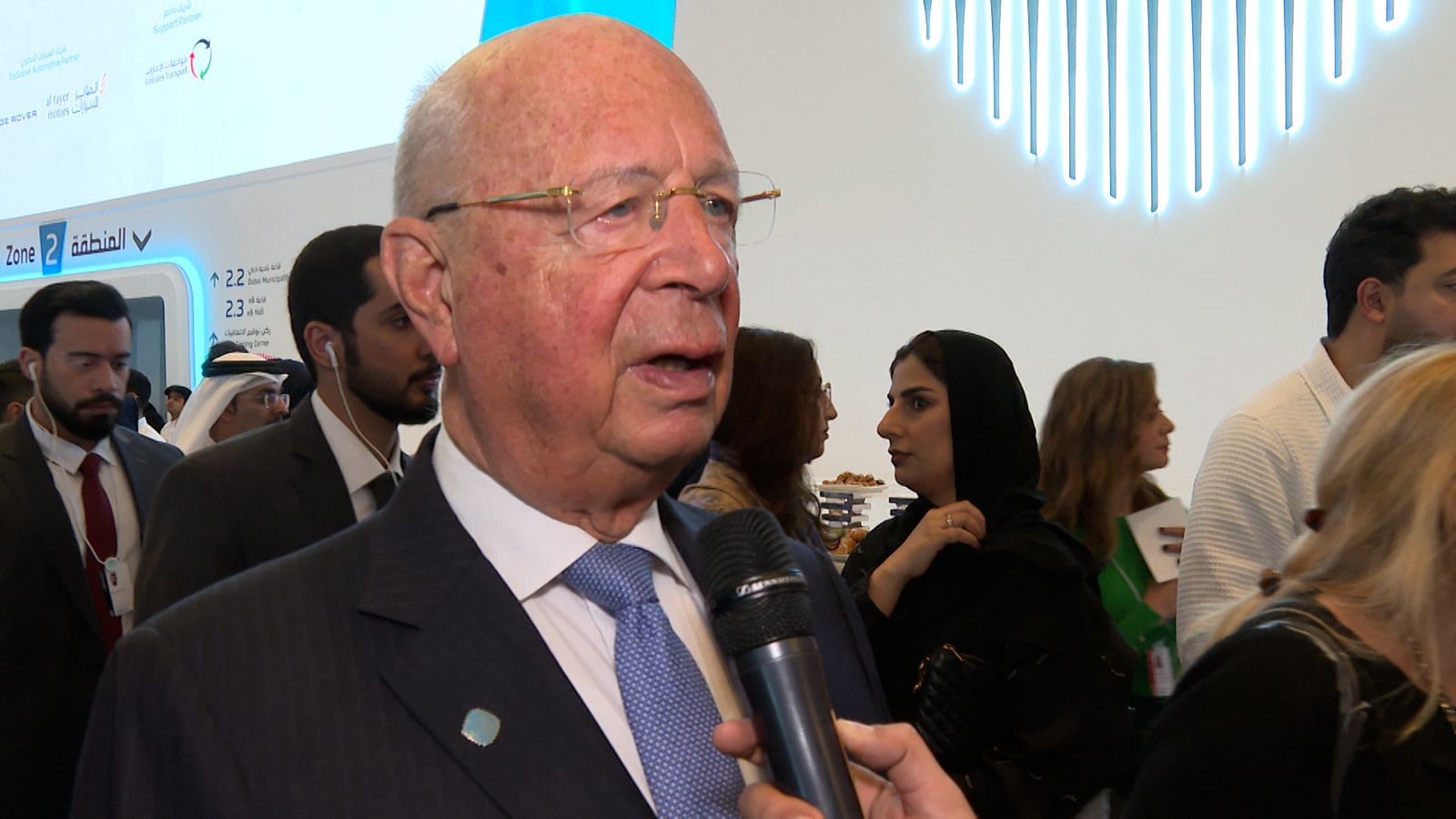 DAVOS 24 UAE stands for having a forward-looking, strategic approach: WEF Founder and Executive Chairman: US Pioneer Global VC DIFCHQ Singapore Swiss-Riyadh Norway Our Mind