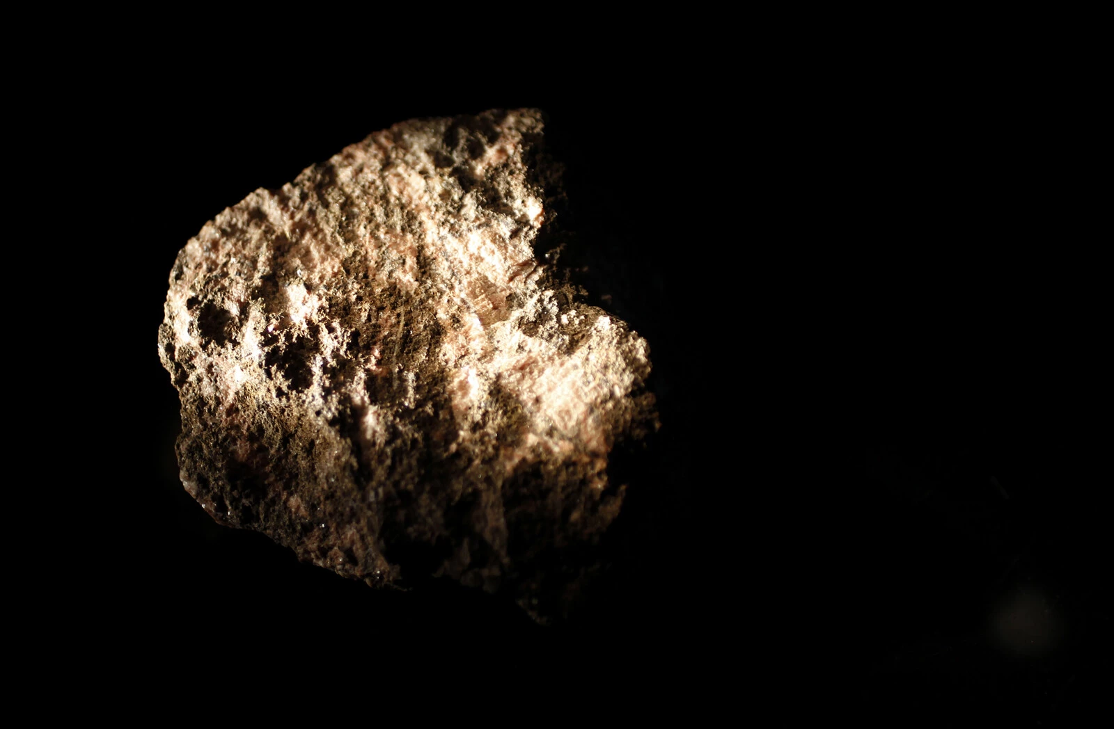 DAVOS 24 ENERGY TRANSITION The mining industry must be ambitious in its support of the net zero transition: US Pioneer Global VC DIFCHQ Singapore Swiss-Riyadh Norway Our Mind