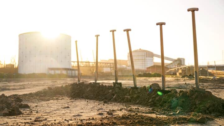 SUSTAINABLE FUTURE ‘The holy grail’: Startup backed by a Nobel laureate vying for a breakthrough on hydrogen storage: US Pioneer Global VC DIFCHQ Singapore Swiss-Riyadh Norway Our Mind