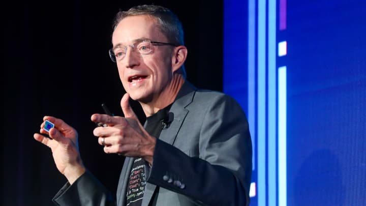 Apollo to acquire 49% stake in Intel’s Fab 34 JV in Ireland : US Pioneer Global VC DIFCHQ NYC India Singapore – Riyadh Norway Our Mind