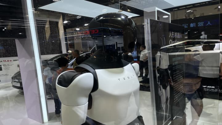 Robots and AI-powered assistive tech are poised to transform accessibility and mobility : US Pioneer Global VC DIFCHQ SFO India Singapore – Riyadh Swiss Our Mind