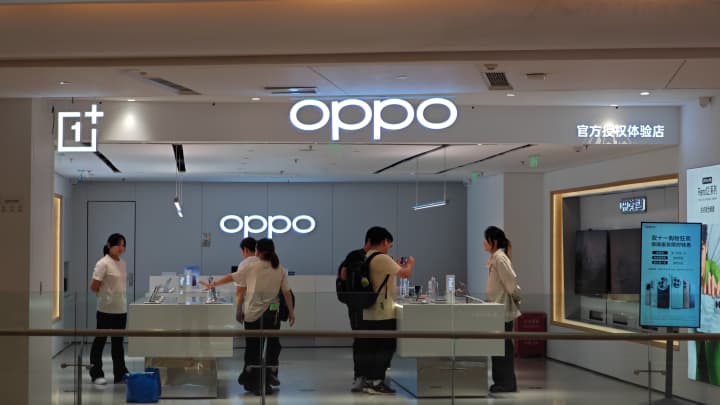 Chinese smartphone maker Oppo doubles down on AI, says in regular talks with Google and Microsoft : US Pioneer Global VC DIFCHQ SFO India Singapore – Riyadh Swiss Our Mind