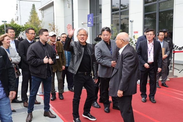 Jensen Huang visits SPIL’s new Taiwan factory, boosting AI chip production capabilities : US Pioneer Global VC DIFCHQ SFO Singapore – Riyadh Swiss Our Mind