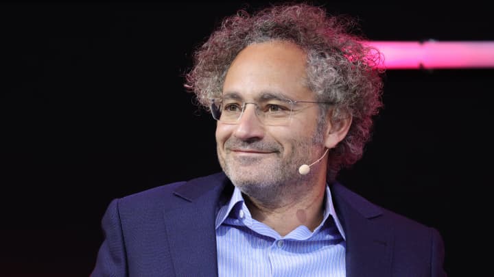 MAGA 2.0 Palantir teams up with Fannie Mae in AI push to sniff out mortgage fraud : US Pioneer Global VC DIFCHQ SFO NYC Singapore – Riyadh Swiss Our Mind
