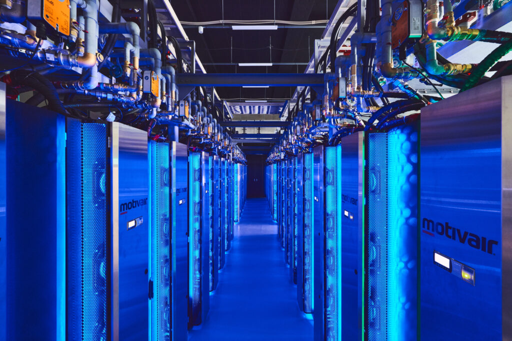 Vertiv unveils trio of liquid cooling CDUs for AI data centers : US ...