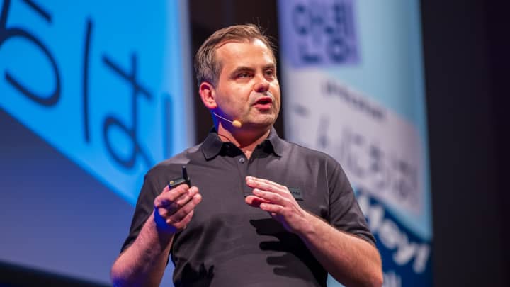 Translation startup DeepL launches an AI ‘agent’ in challenge to players like OpenAI : US Pioneer Global VC DIFCHQ SFO NYC Singapore – Riyadh Swiss Our Mind