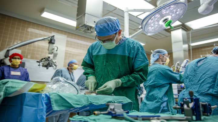 Neuralink competitor Paradromics completes first human implant : US Pioneer Global VC DIFCHQ SFO NYC Singapore – Riyadh Swiss Our Mind