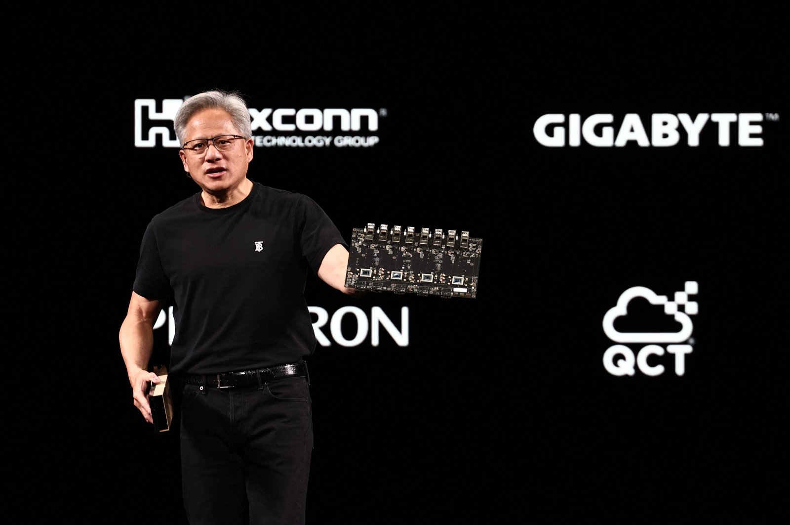 Nvidia heads for 5-day win streak as it hits record highs : US Pioneer Global VC DIFCHQ SFO NYC Singapore – Riyadh Swiss Our Mind