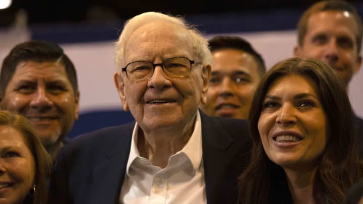 Warren Buffett’s 2025 Thanksgiving letter: Takeaways for Berkshire Hathaway : US Pioneer Global VC DIFCHQ SFO NYC Singapore – Riyadh Swiss Our Mind