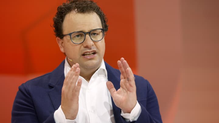 Defense tech companies are dropping Claude after Pentagon’s Anthropic blacklist : US Pioneer Global VC DIFCHQ SFO NYC Singapore – Riyadh Swiss Our Mind