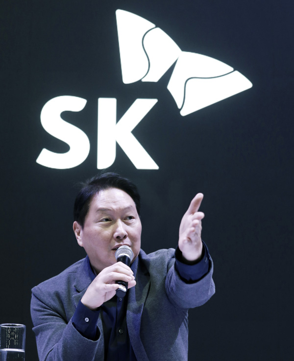 K chief warns AI memory shortage could turn geopolitical : US Pioneer Global VC DIFCHQ SFO NYC Singapore – Riyadh Swiss Our Mind K chief warns AI memory shortage could turn geopolitical : US Pioneer Global VC DIFCHQ SFO NYC Singapore – Riyadh Swiss Our Mind