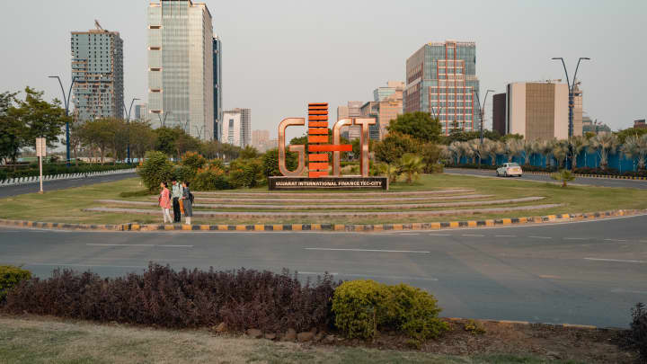 Why global funds are flocking to GIFT City in Modi’s home state : US Pioneer Global VC DIFCHQ SFO NYC Singapore – Riyadh Swiss Our Mind