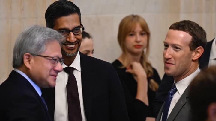 AI’s costly build-out complicates the Fed’s inflation fight : US Pioneer Global VC DIFCHQ SFO NYC Singapore – Riyadh Swiss Our Mind