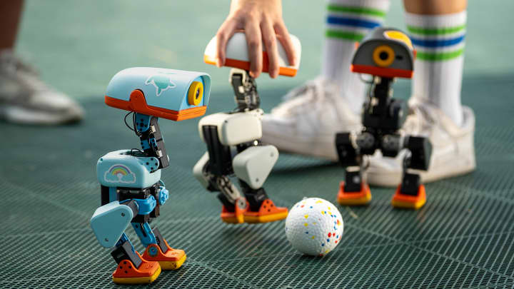 Hugging Face’s new duck robot is selling fast. A Chinese chip powers it : US Pioneer Global VC DIFCHQ SFO NYC Singapore – Riyadh Swiss Our Mind