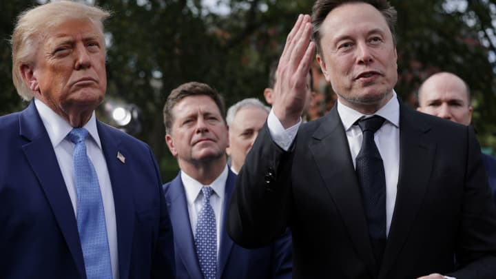 President Trump awards Big Tech donors with nation’s highest science prizes : US Pioneer Global VC DIFCHQ SFO NYC Singapore – Riyadh Swiss our Mind