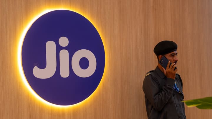 Meta- and Google-backed Jio Platforms to raise up to $3.2 billion in historic IPO in India : US Pioneer Global VC DIFCHQ SFO NYC Singapore – Riyadh Swiss Our Mind Meta- and Google-backed Jio Platforms to raise up to $3.2 billion in historic IPO in India : US Pioneer Global VC DIFCHQ SFO NYC Singapore – Riyadh Swiss Our Mind